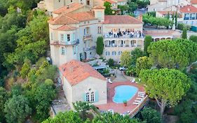 Le Chateau Des Costes