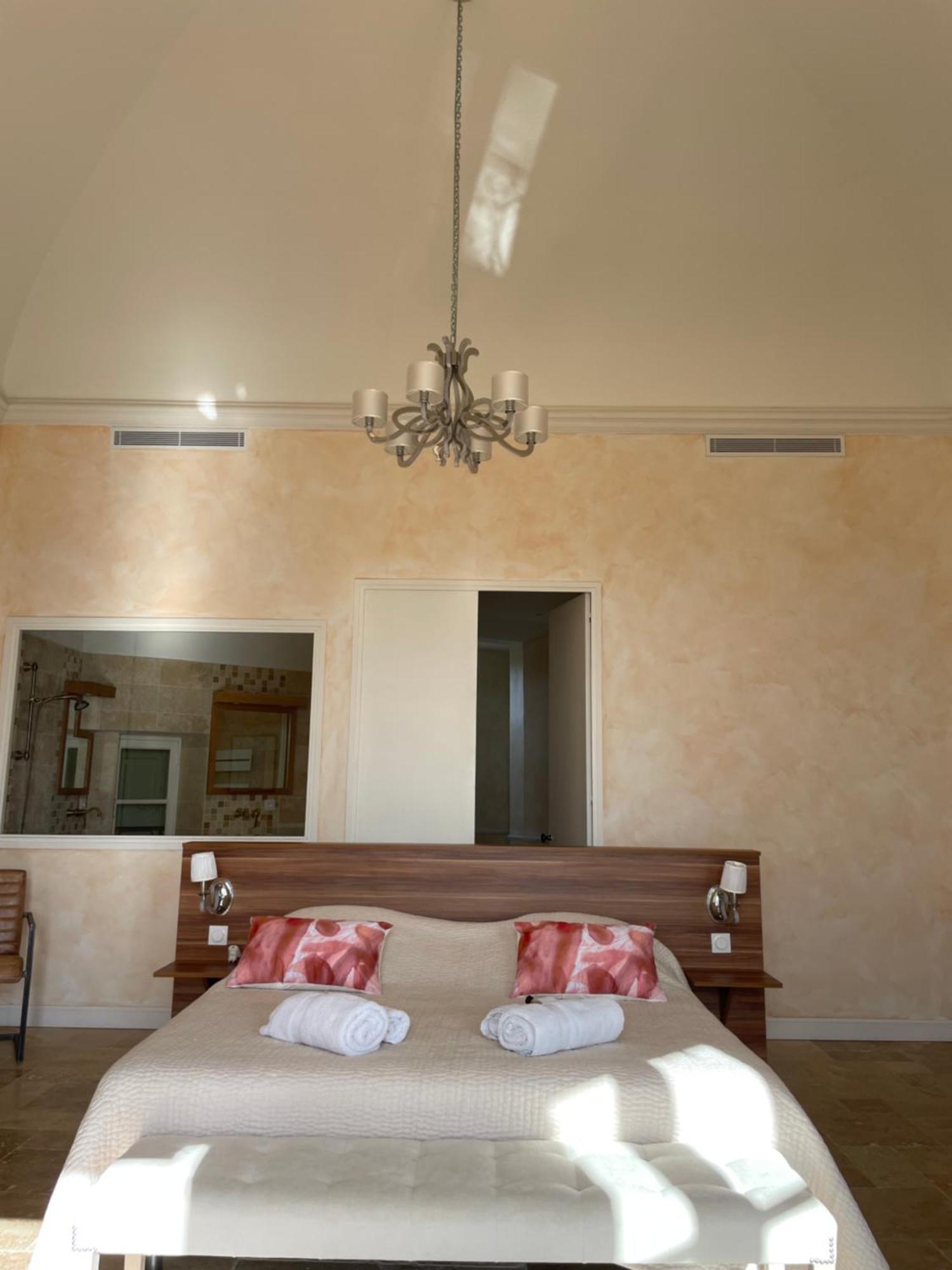 Le Chateau Des Costes Le Castellet  Exterior foto
